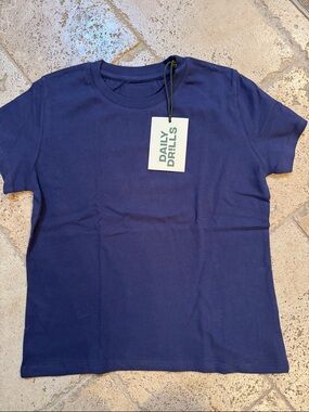 DAILY DRILLS everyday tee in navy !!!